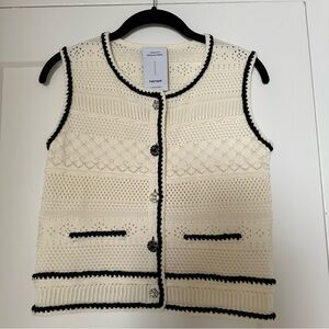 Fabrique Silvy Sleeveless Vest Top in Cotton Blend Knit